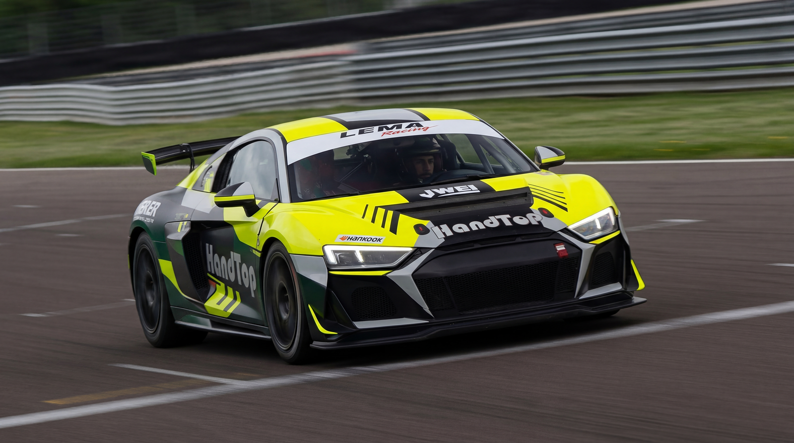 Motorsport – automotive photography by Markus Butoln